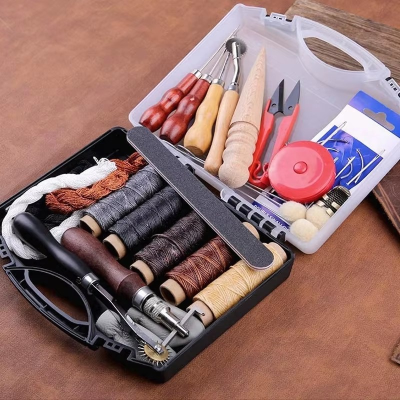 Kit di Strumenti per Lavorazio - Leatherwork Repairs recensione e prezzo